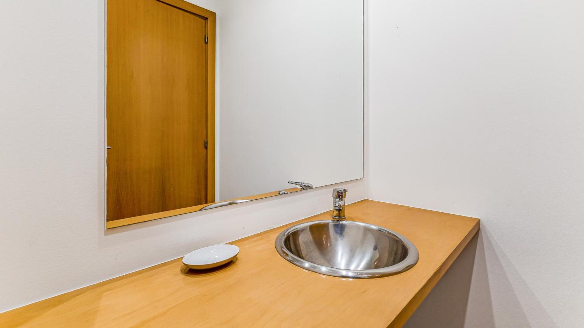 Uptown Urban Escape By Lovelystay Apartamento
